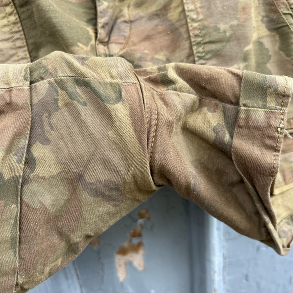 Anthropologie the Wanderer shorts, camo, size 29 - Picture 11 of 11